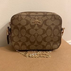 [SOLD] Coach Signature Camera crossbody bag